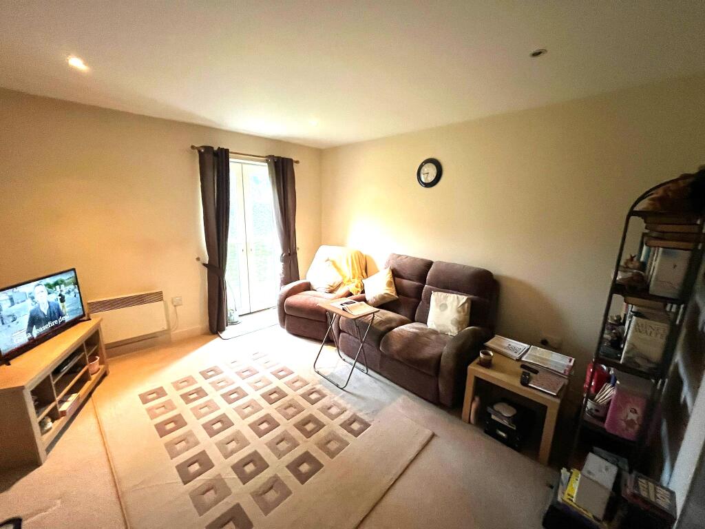 Additional property image - Harrogate Road, Bradford