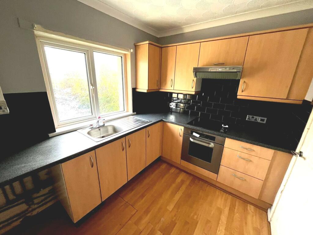 Additional property image - Everest Avenue, Shipley