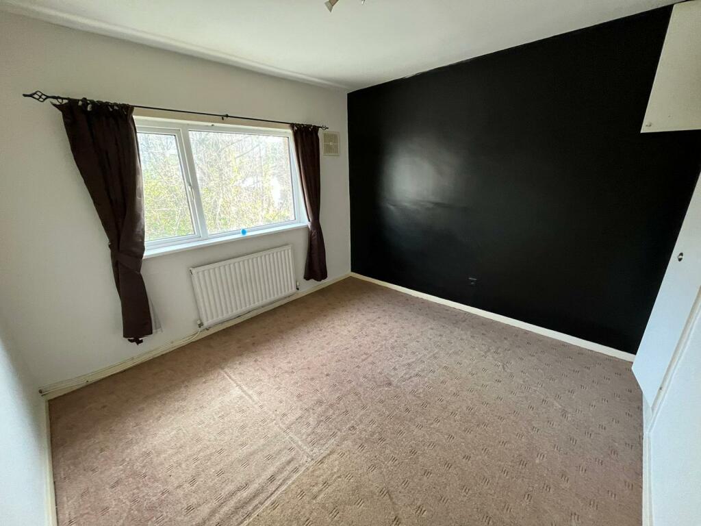 Additional property image - Everest Avenue, Shipley