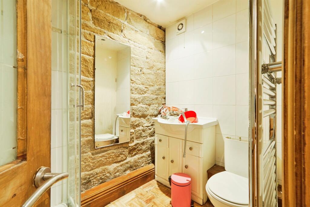 Additional property image - View Croft Road, Shipley