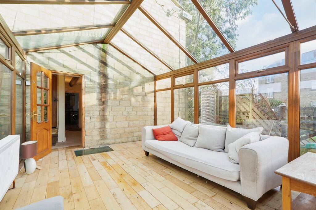 Additional property image - View Croft Road, Shipley