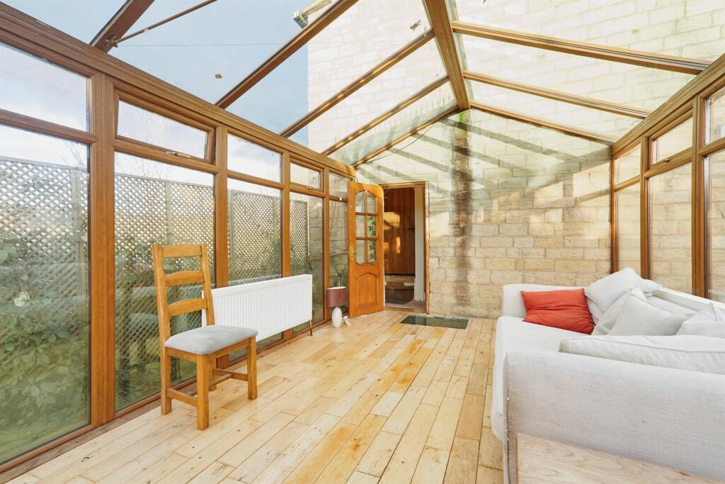 Additional property image - View Croft Road, Shipley