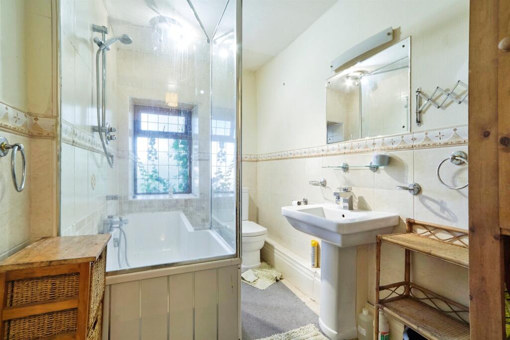 Additional property image - View Croft Road, Shipley