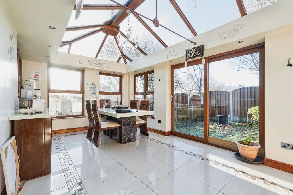 Additional property image - Coniston Grove, Bradford