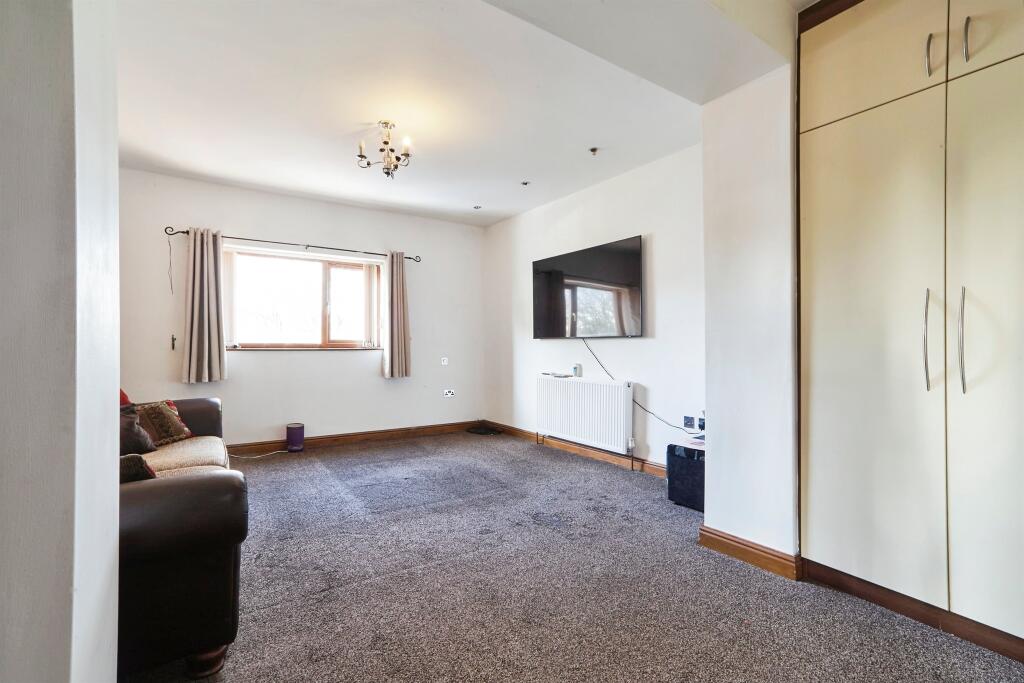 Additional property image - Coniston Grove, Bradford