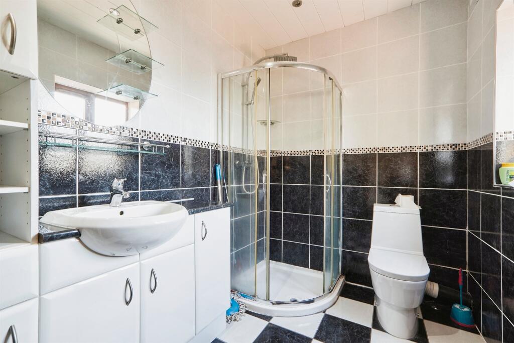 Additional property image - Coniston Grove, Bradford