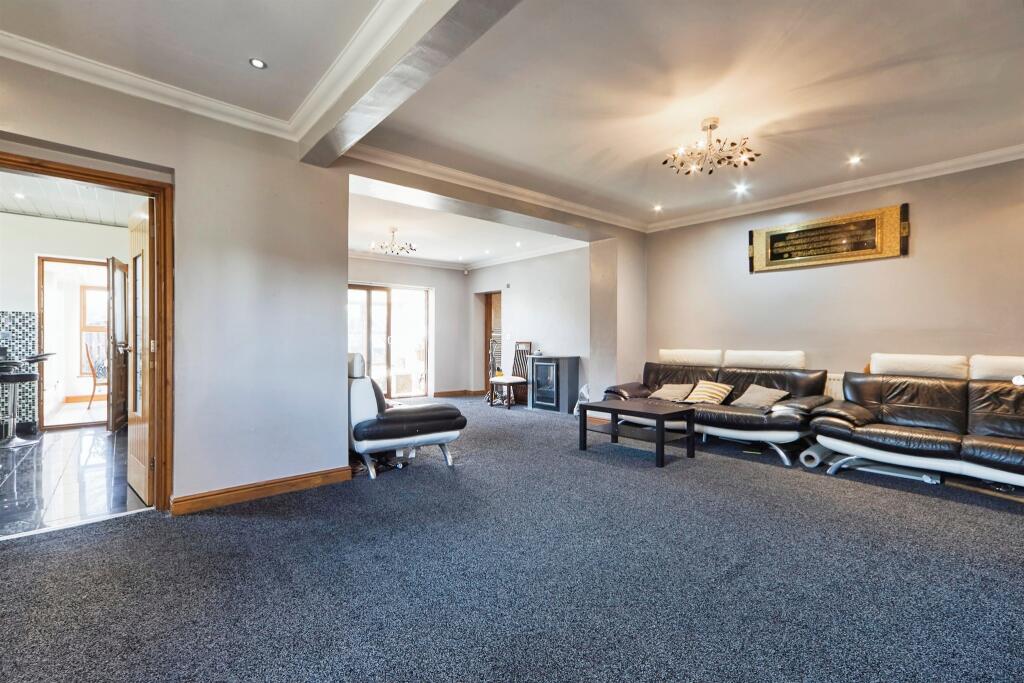 Additional property image - Coniston Grove, Bradford