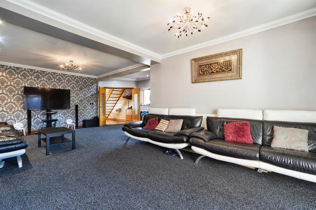 Additional property image - Coniston Grove, Bradford