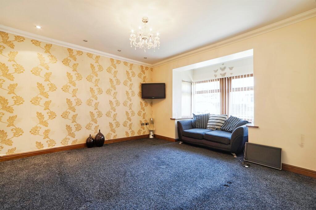 Additional property image - Coniston Grove, Bradford