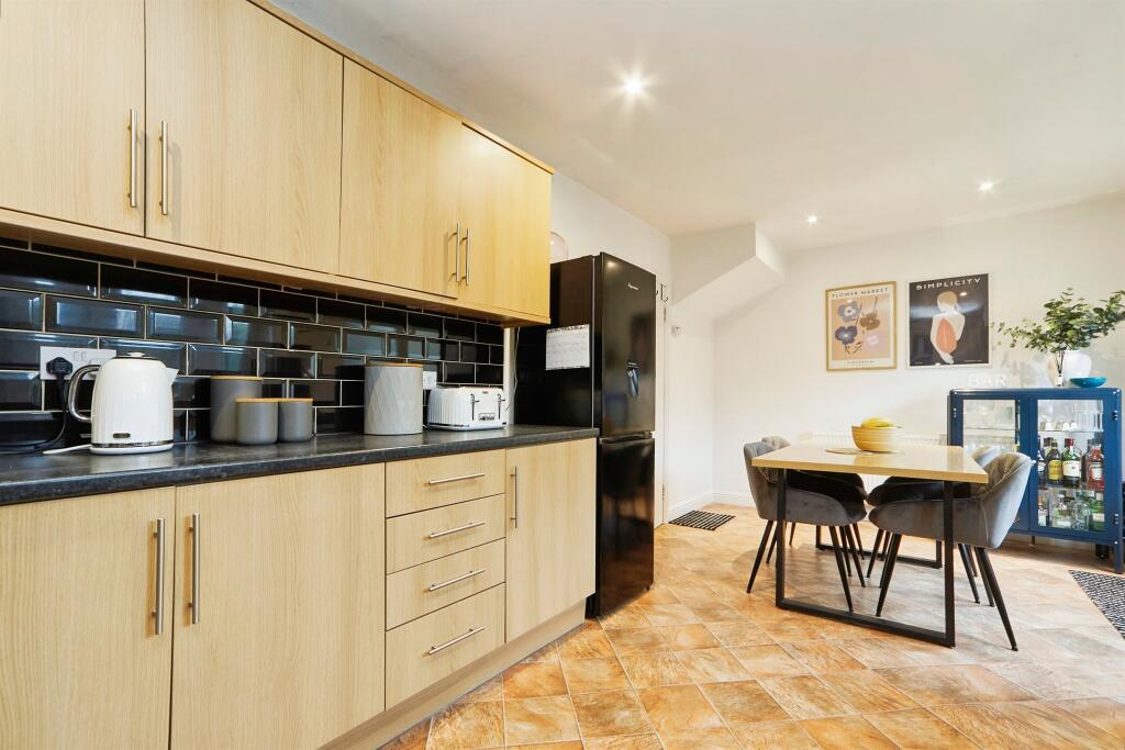 Additional property image - Dalton Terrace, Bradford