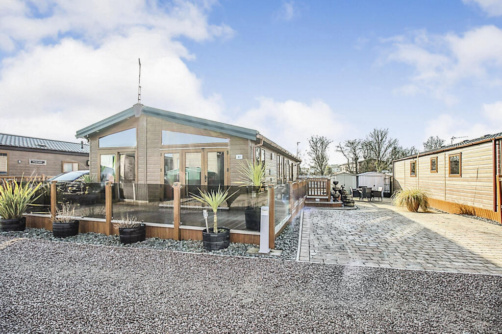 2 bedroom park home for sale in Orby Road, Burgh Le Marsh, Skegness, PE24