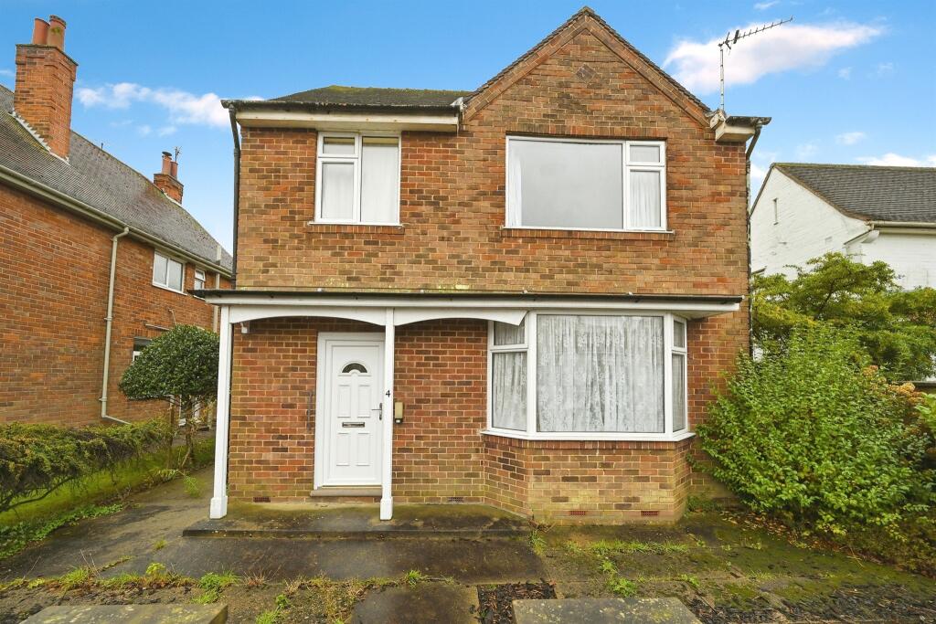 Main image of property: Glentworth Crescent, Skegness