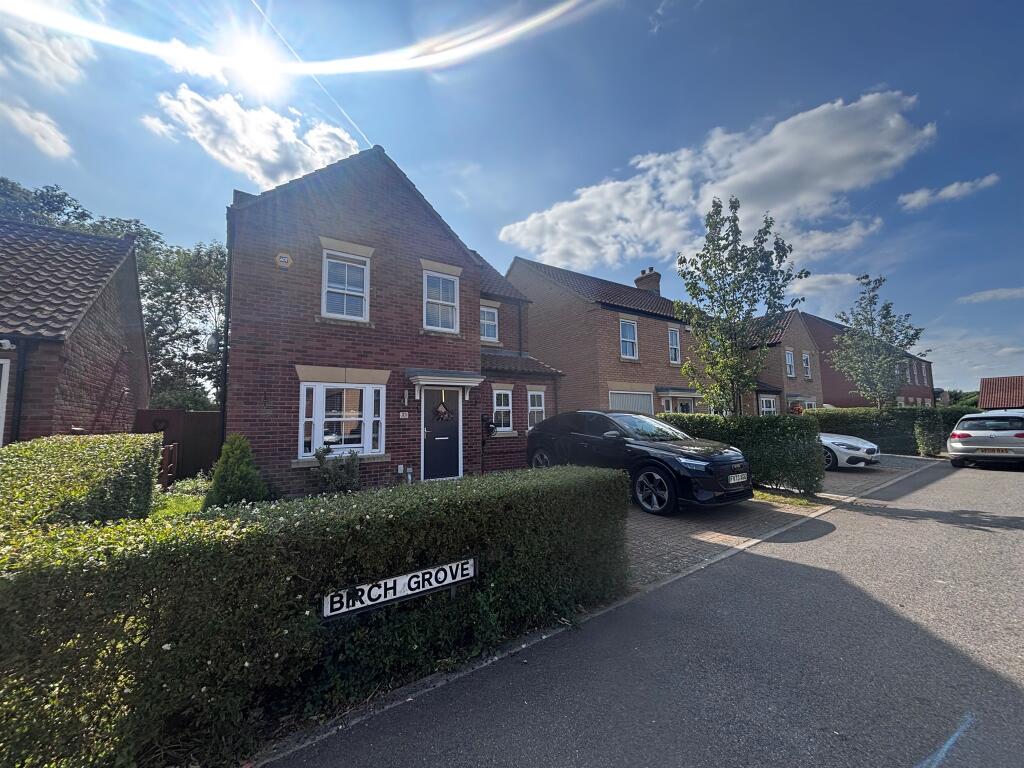3 bedroom detached house