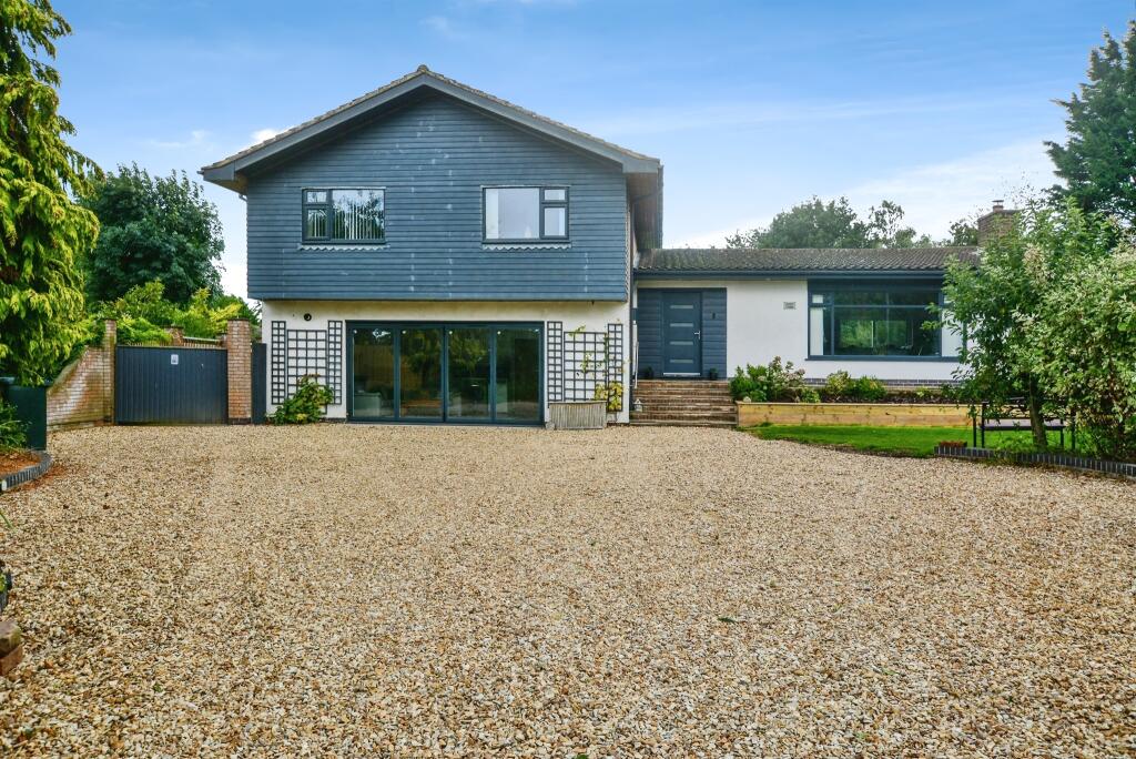 Main image of property: Summer Gates Lane, Bratoft, SKEGNESS