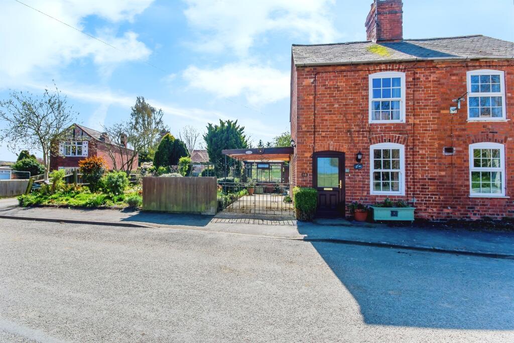 Main image of property: Main Street, Dorrington, Lincoln