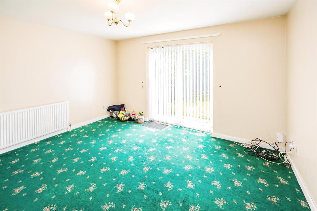 2 bedroom terraced house for sale in Industrial Road, Sowerby Bridge, HX6