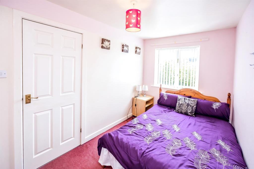 2 bedroom terraced house for sale in Industrial Road, Sowerby Bridge, HX6