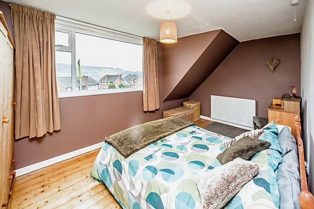 3 bedroom semidetached house for sale in Higher Brockwell, Sowerby