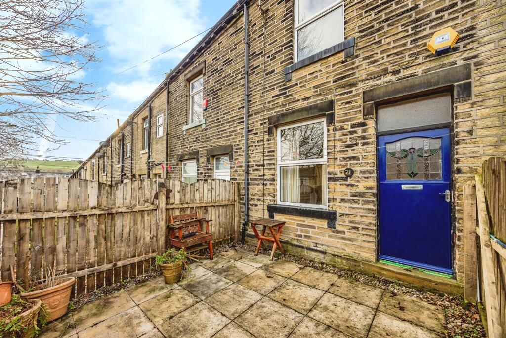 2 bedroom terraced house