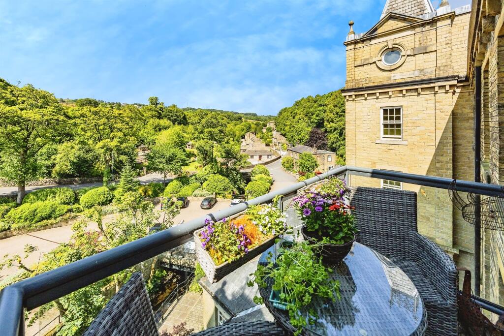 Main image of property: Beestonley Lane, Barkisland, Halifax