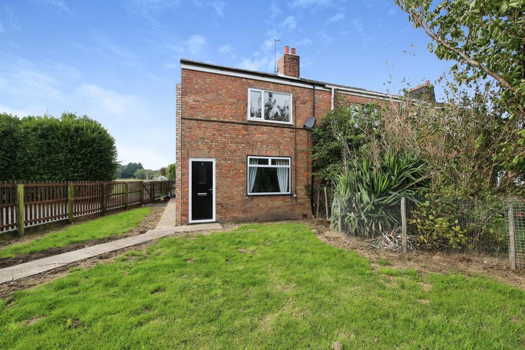 2 bedroom end of terrace house for sale in Washway Road, Moulton Seas End, Spalding, PE12