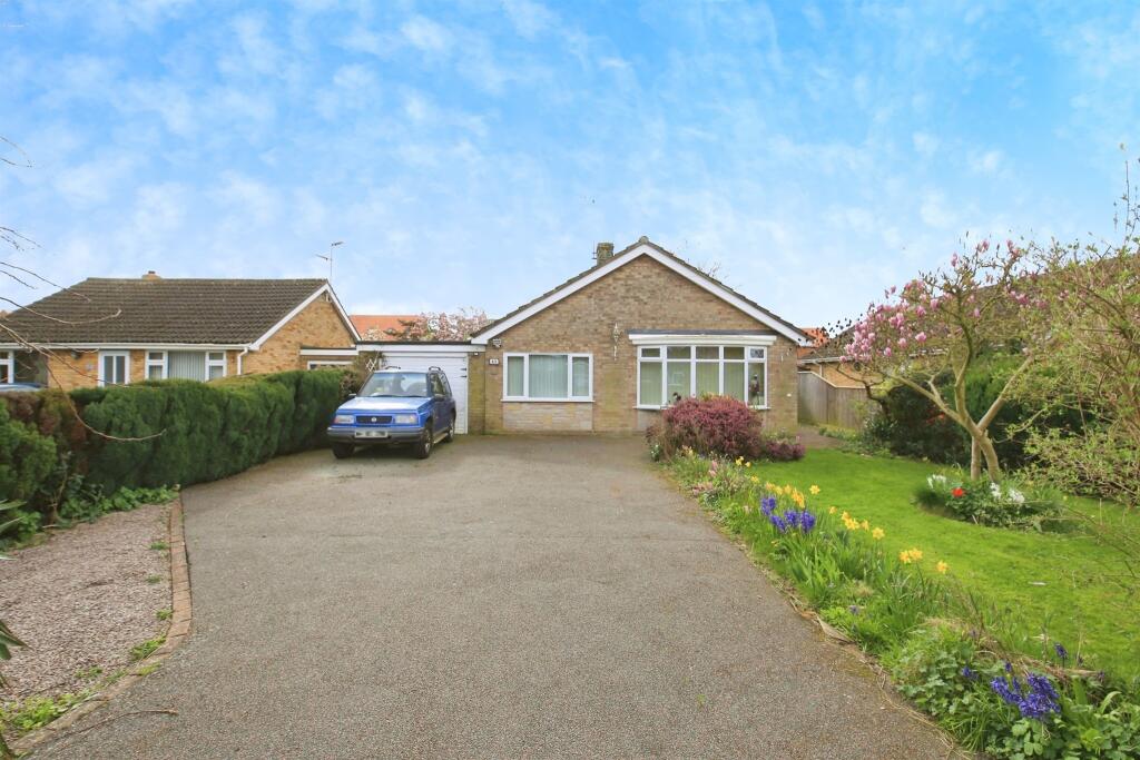 3 bedroom detached bungalow for sale in Roman Road, Moulton Chapel, Spalding, PE12