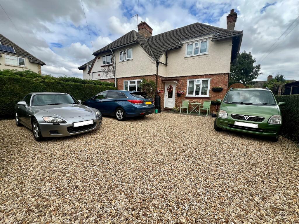 Main image of property: Second Avenue, Spalding