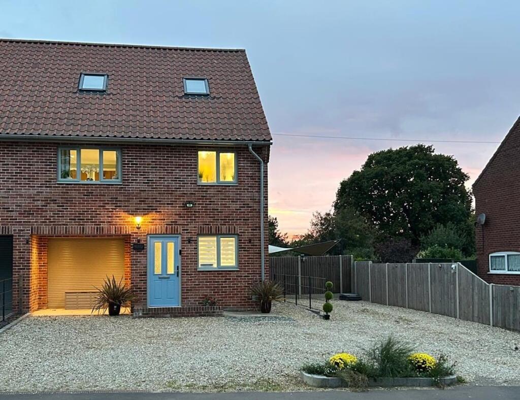 Main image of property: The Hill, Yarmouth Road, Smallburgh