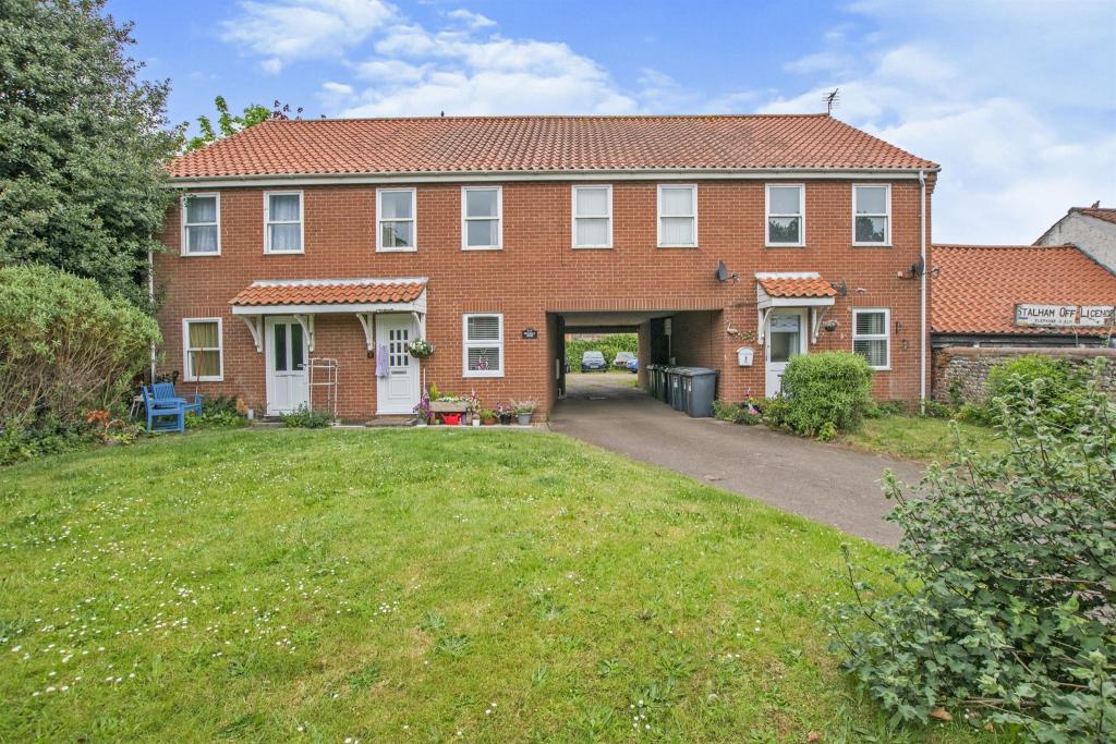 7 bedroom house for sale in High Street, Stalham, Norwich, NR12