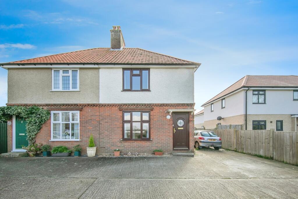 3 bedroom semidetached house for sale in Bulmer Tye, Bulmer, Sudbury, CO10