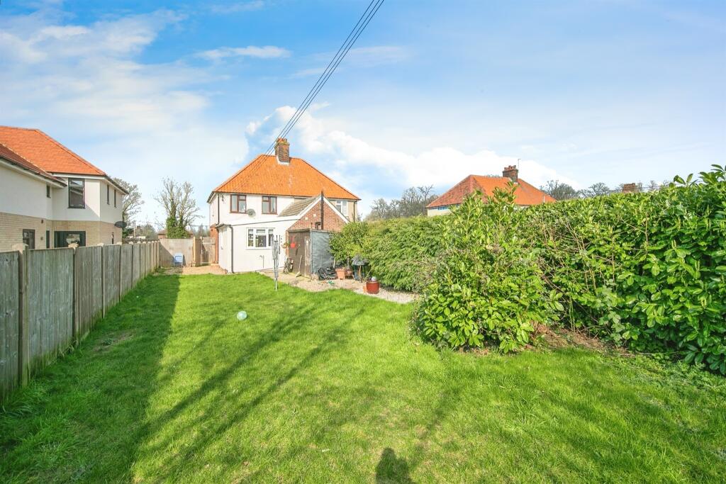 3 bedroom semidetached house for sale in Bulmer Tye, Bulmer, Sudbury, CO10