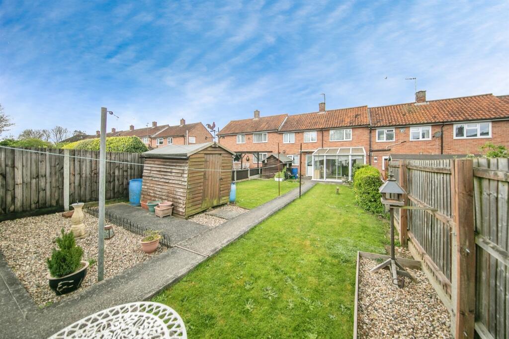 3 bedroom terraced house for sale in Cordell Road, Long Melford