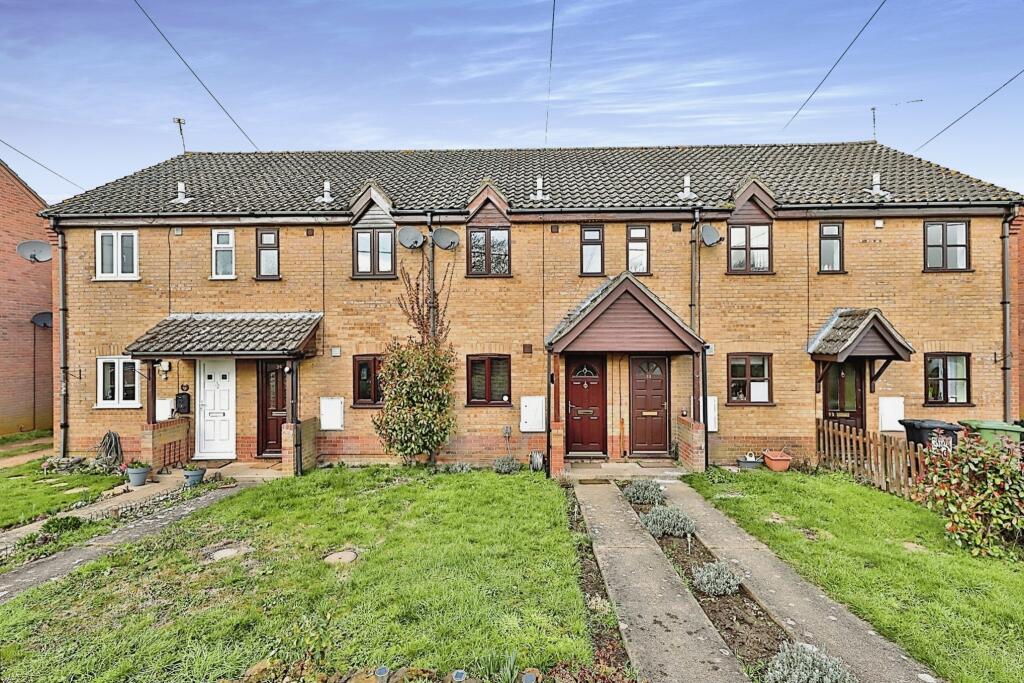 2 bedroom terraced house for sale in Narborough Road, Pentney, King's