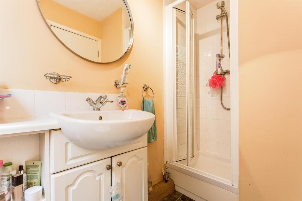 5 bedroom detached house for sale in White Court, Crofton, Wakefield, WF4