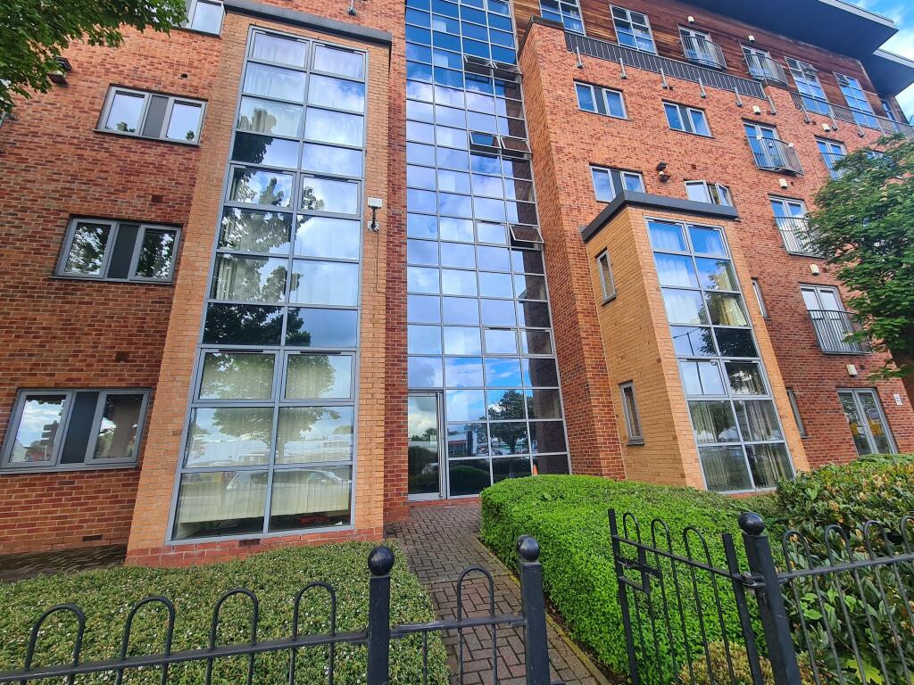 2 bedroom apartment for sale in Ings Road, Wakefield, WF1