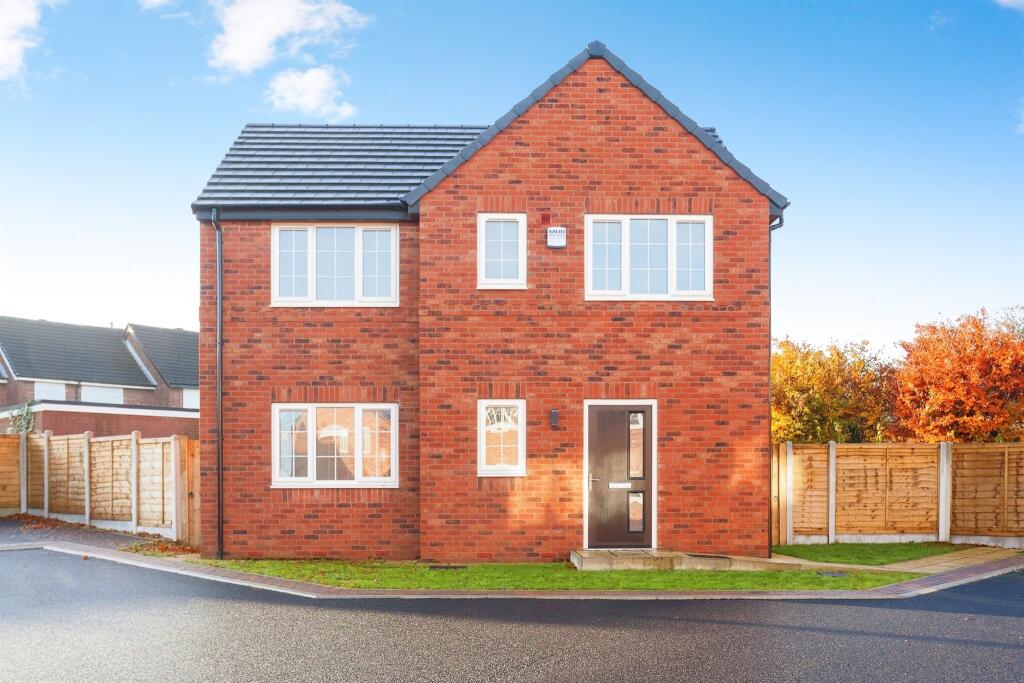 3 bedroom detached house for sale in Timbertops Chase, East Ardsley