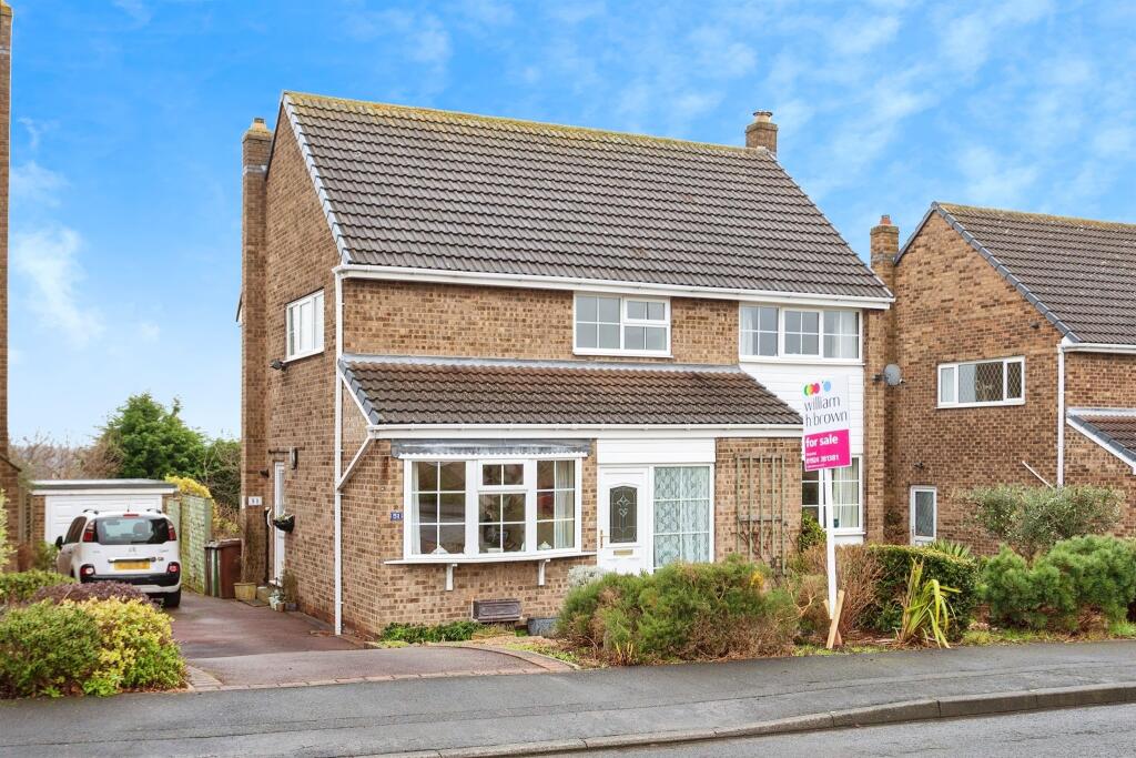 4 bedroom detached house for sale in Mountbatten Avenue, Sandal