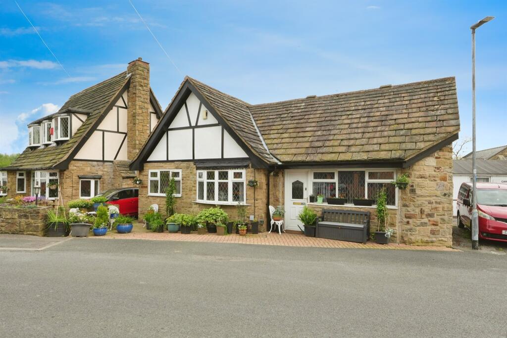 3 bedroom detached bungalow for sale in Lawns Lane, Carr Gate ...