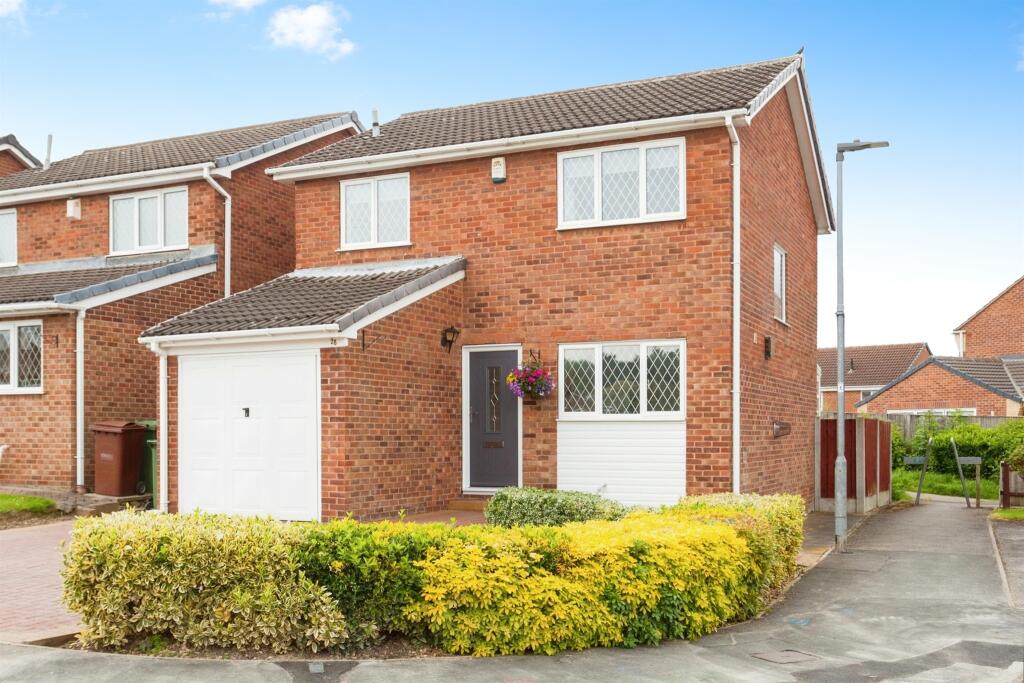 4 bedroom detached house for sale in Rockwood Crescent, Calder Grove