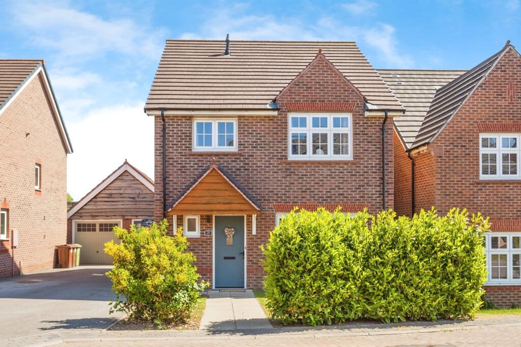 Main image of property: Eton Walk, WAKEFIELD