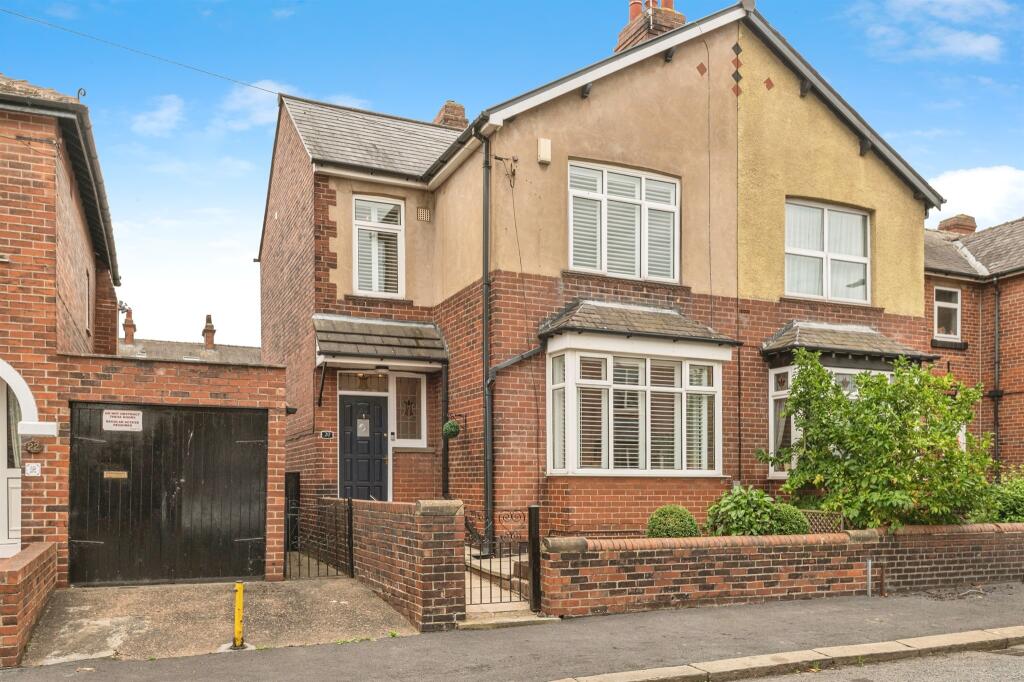 Main image of property: Bromley Mount, Wakefield