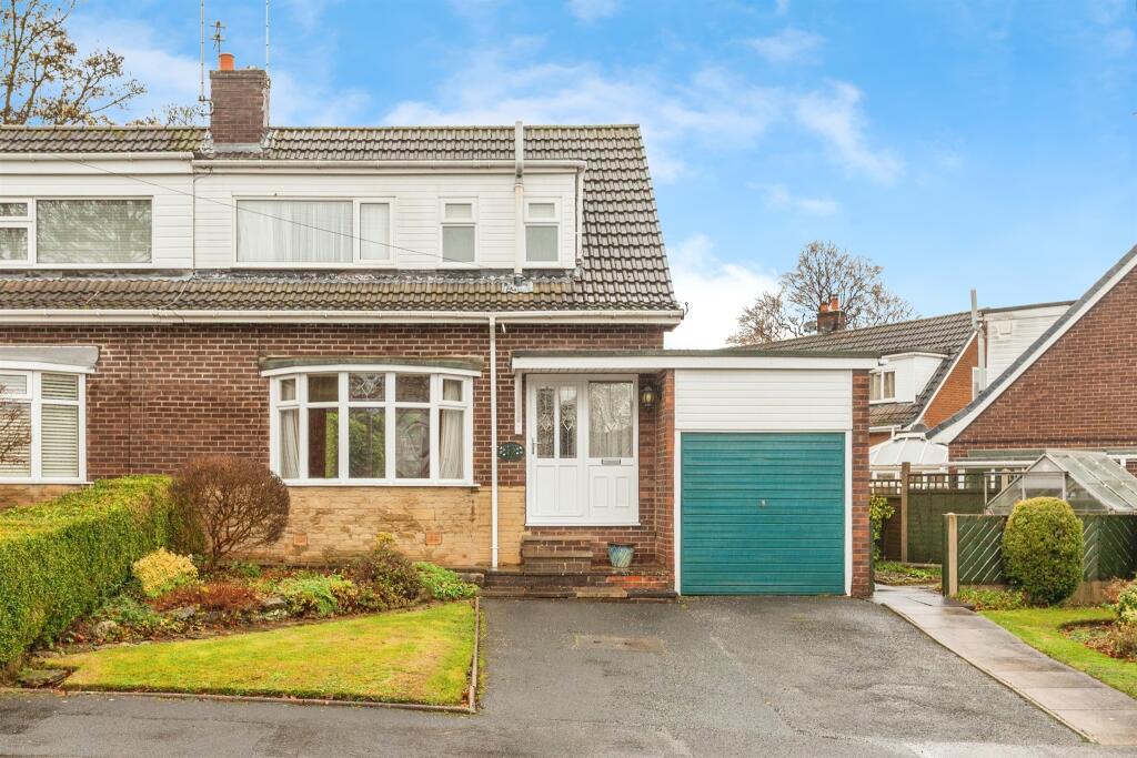 Main image of property: The Spinney, Wakefield