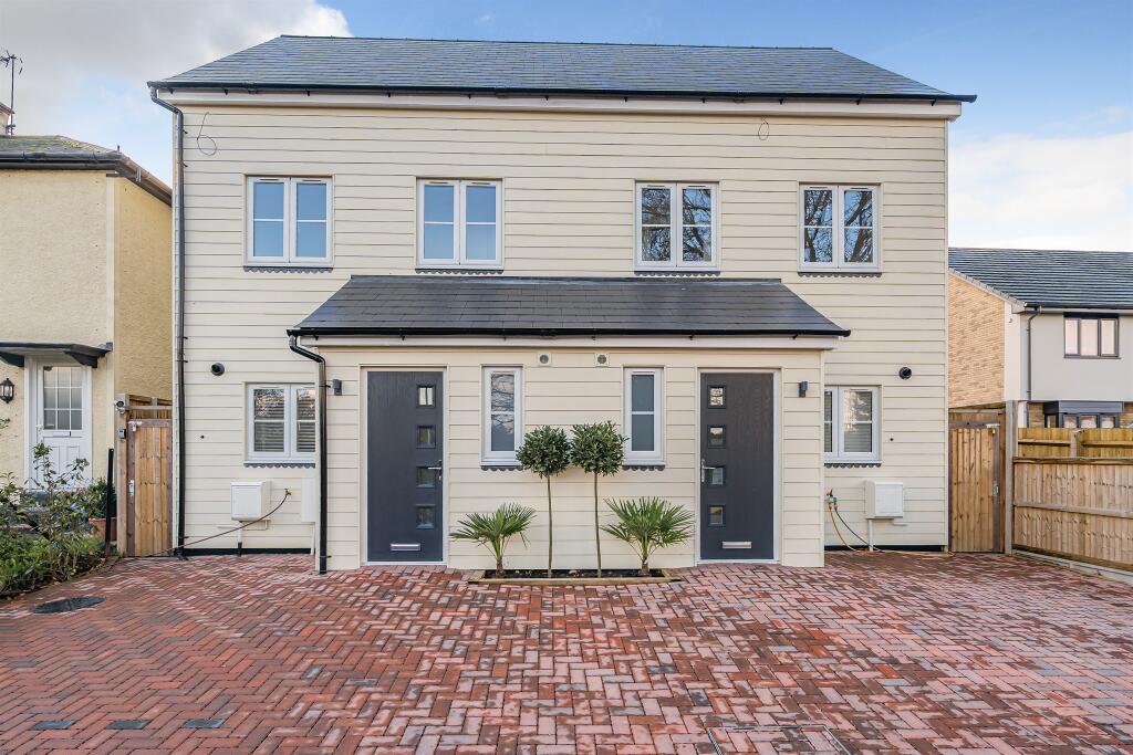 3 bedroom semidetached house for sale in Plot 1, Sovereign Place