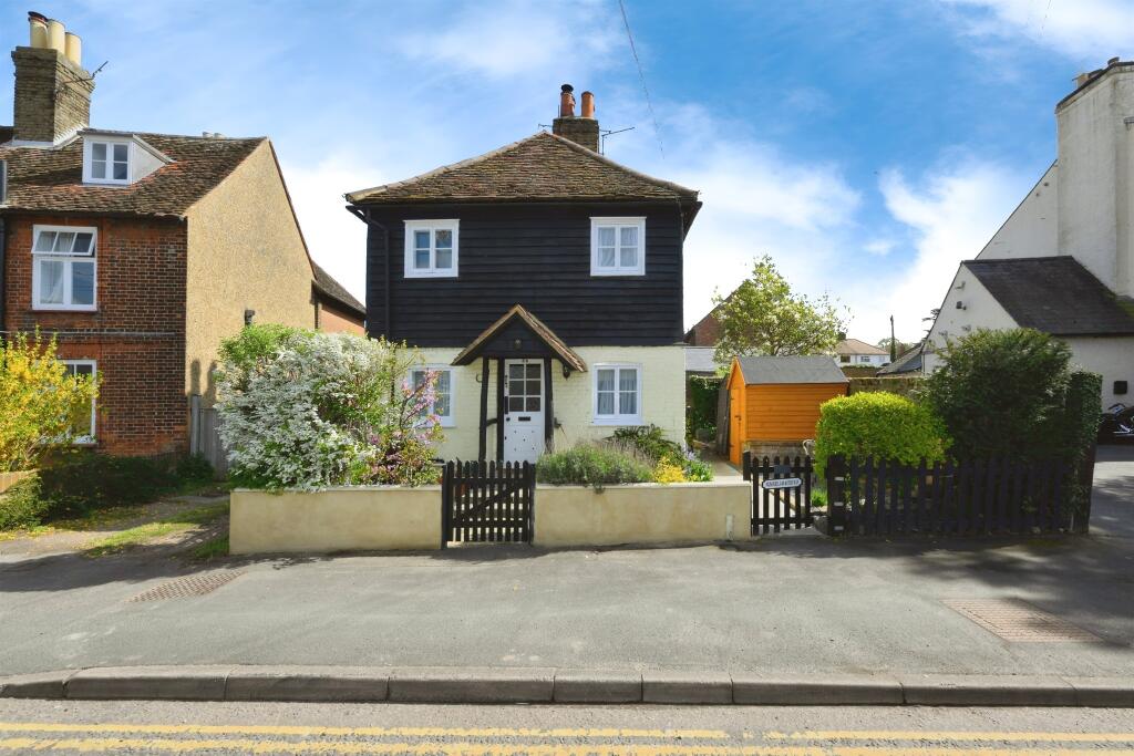 Main image of property: Roydon Road, Stanstead Abbotts, Ware