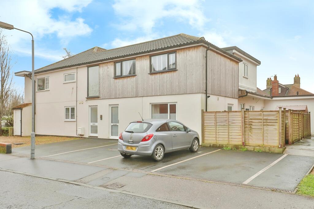 2 bedroom apartment for sale in Gregor Shanks Way, Watton, Thetford, IP25