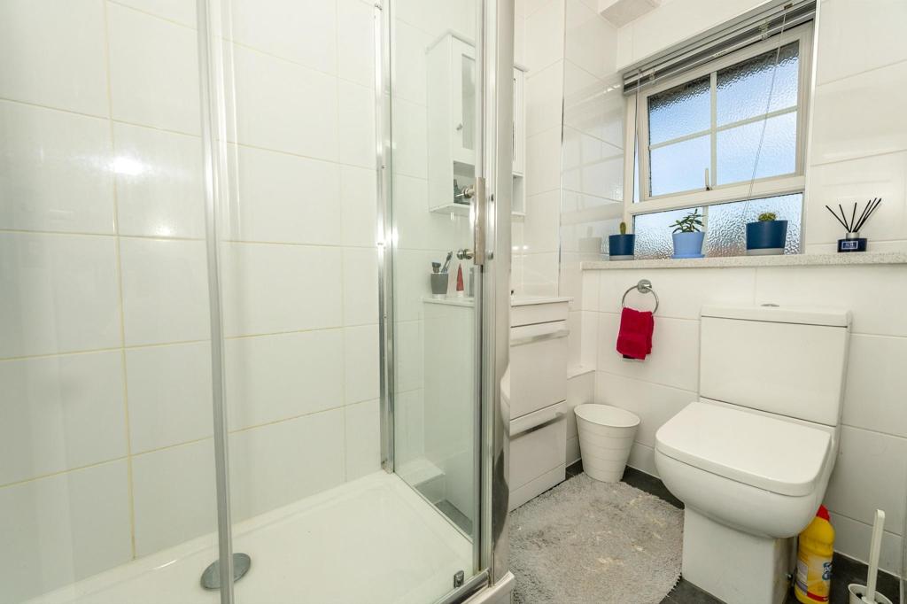 Additional property image - Cole Green Lane, Welwyn Garden City