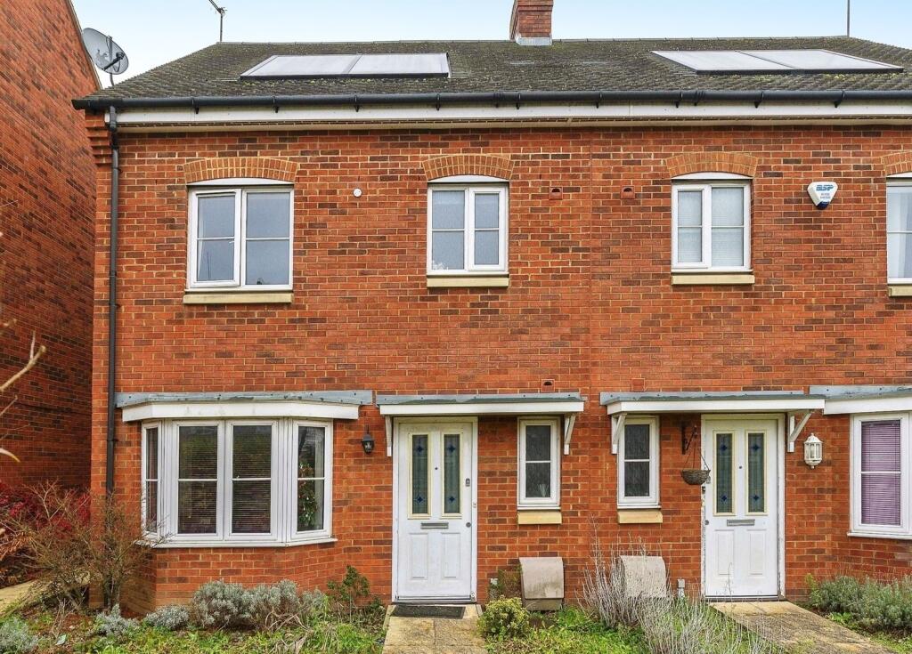 3 bedroom semi-detached house for sale in Cole Green Lane, Welwyn ...