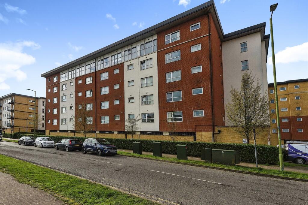 1 bedroom apartment for sale in Clarkson Court, Hatfield, AL10