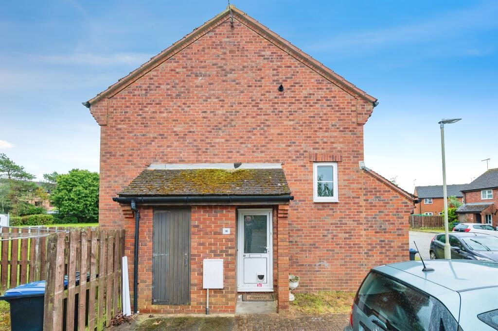 Main image of property: Lincoln Close, WELWYN GARDEN CITY