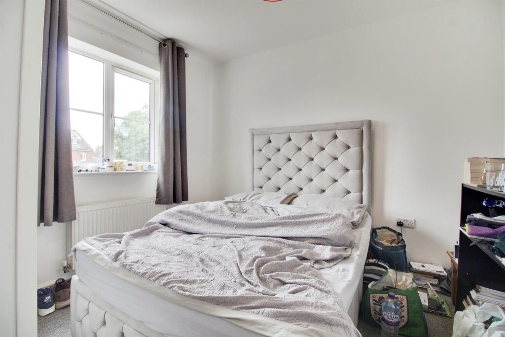 Additional property image - Cole Green Lane, Welwyn Garden City